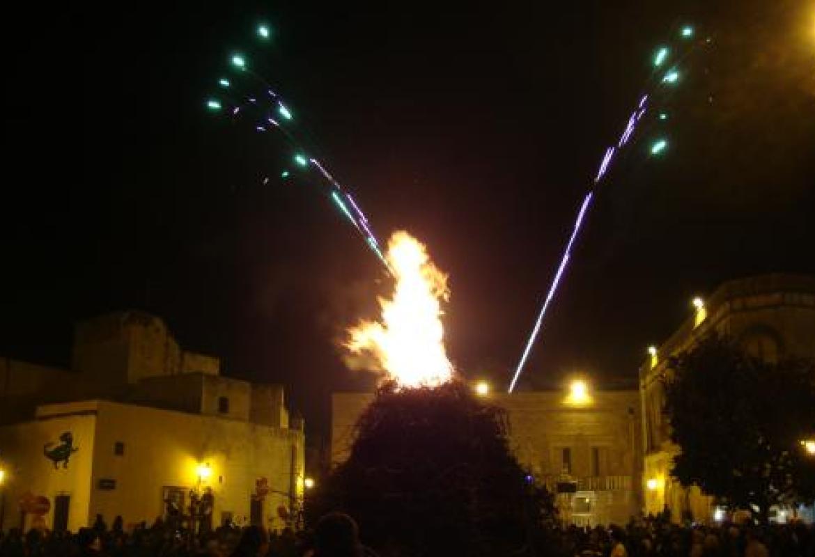 La focara di Cutrofiano iscritta nel "Registro regionale dei rituali festivi legati al fuoco"