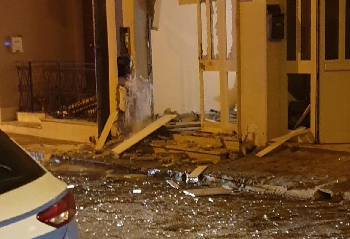 Esplosione in via Modena, paura nella notte a Galatina