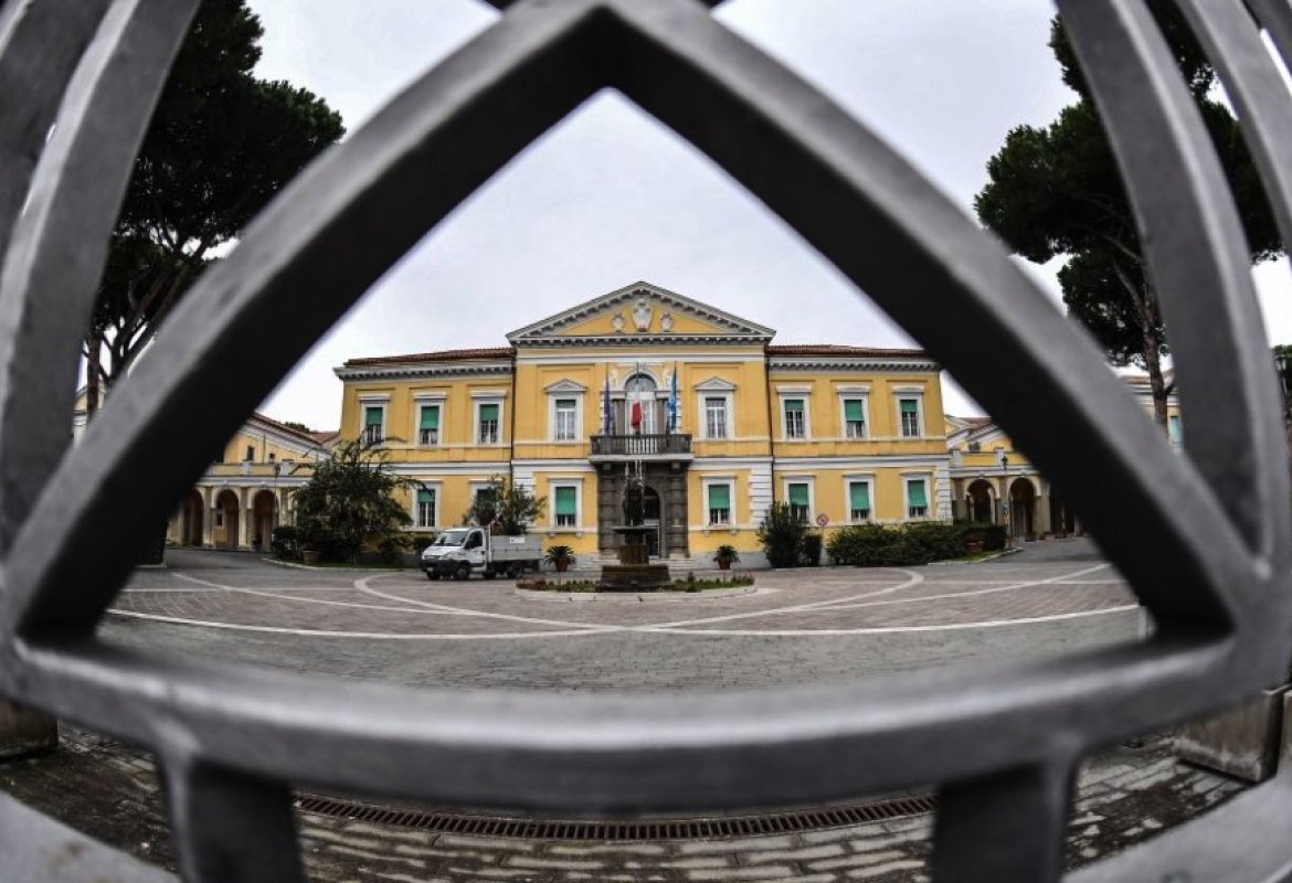 Coronavirus, si aggravano le condizioni cliniche dei due cinesi ricoverati allo Spallanzani