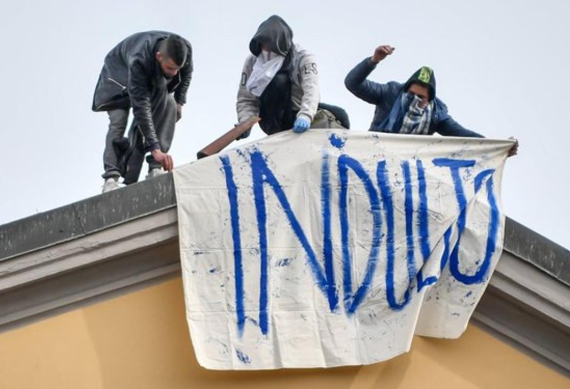 &quot;Non è con la violenza che si possono ottenere misure di buon governo delle condizioni di vita in carcere&quot;