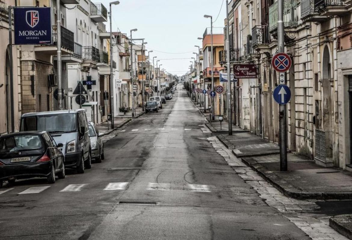 &quot;Le strade sono deserte, deserte e silenziose&quot;