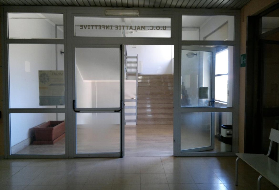 Covid-19. Sono diventati tre gli infermieri positivi nel Reparto di Malattie Infettive di Galatina. Altalenante il dato dei contagiati nel Salento