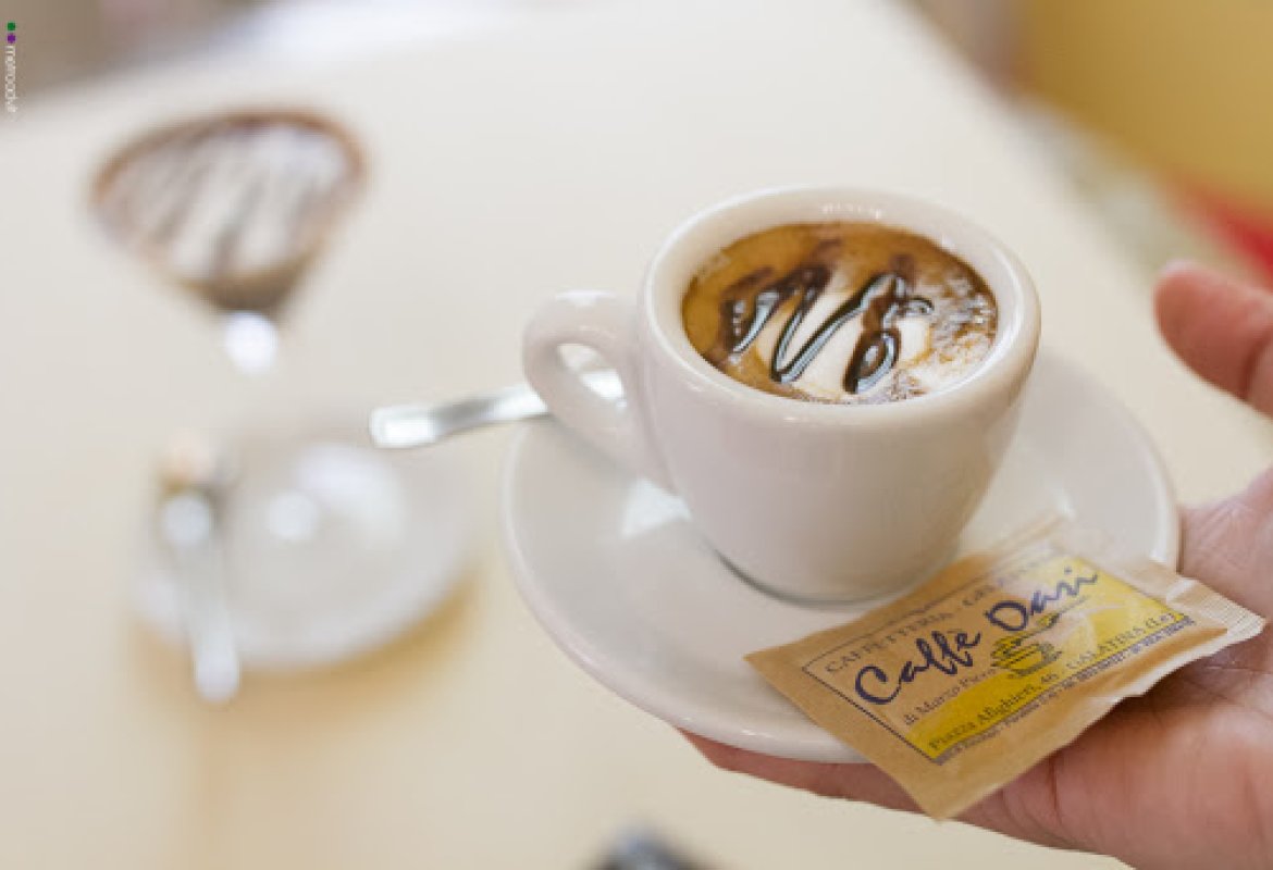 Una giornata stupenda con il profumo del caffè