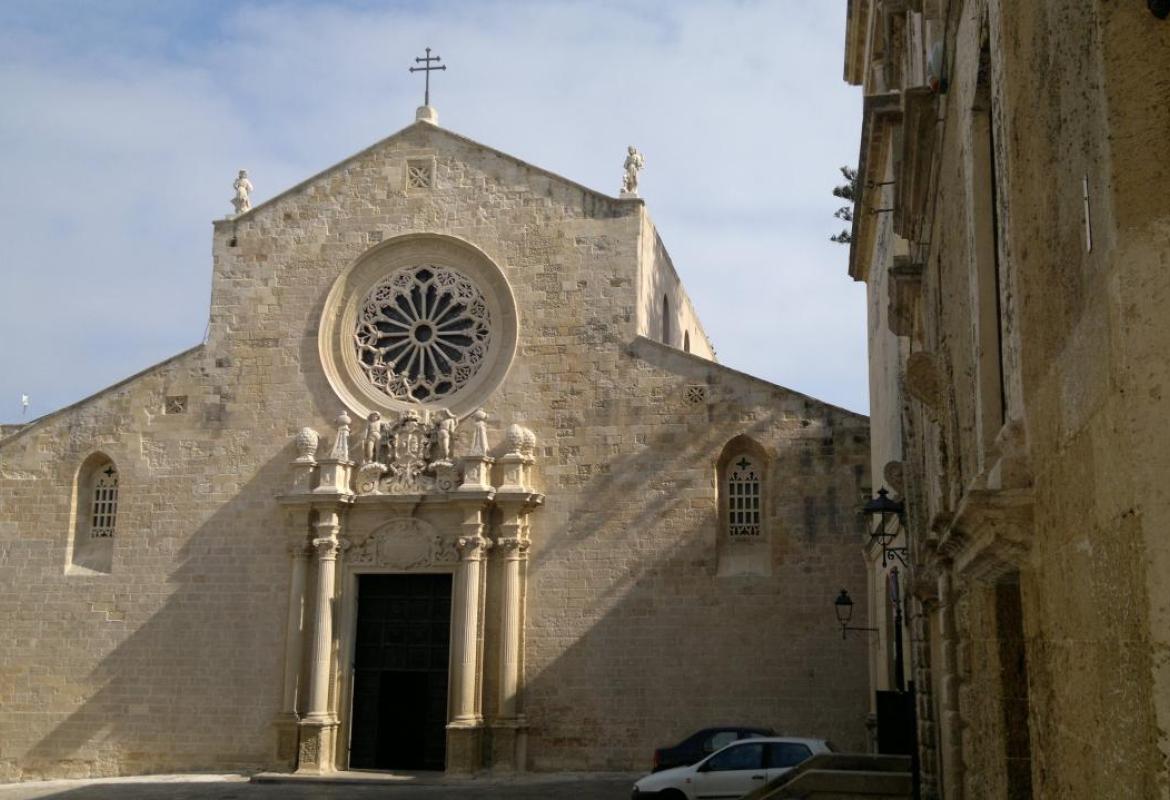L'Arcivescovo di Otranto detta le nuove norme per i funerali