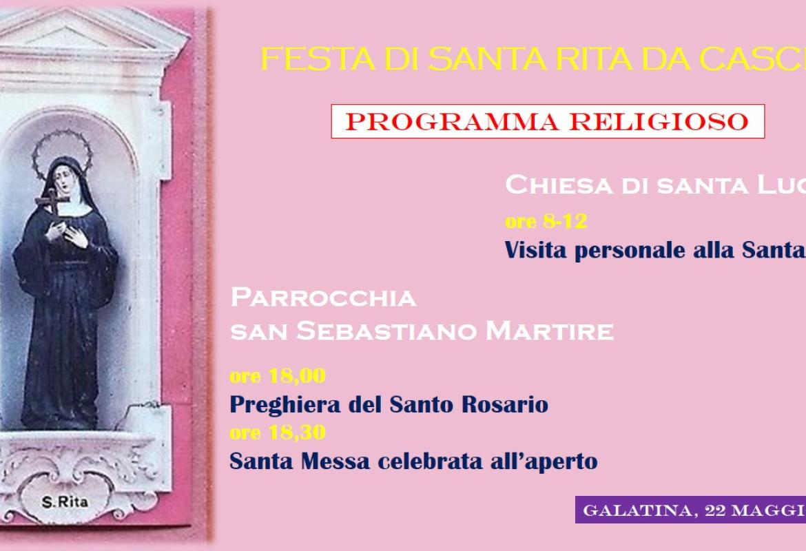 Una messa all'aperto davanti alla chiesa di San Sebastiano a devozione di Santa Rita da Cascia