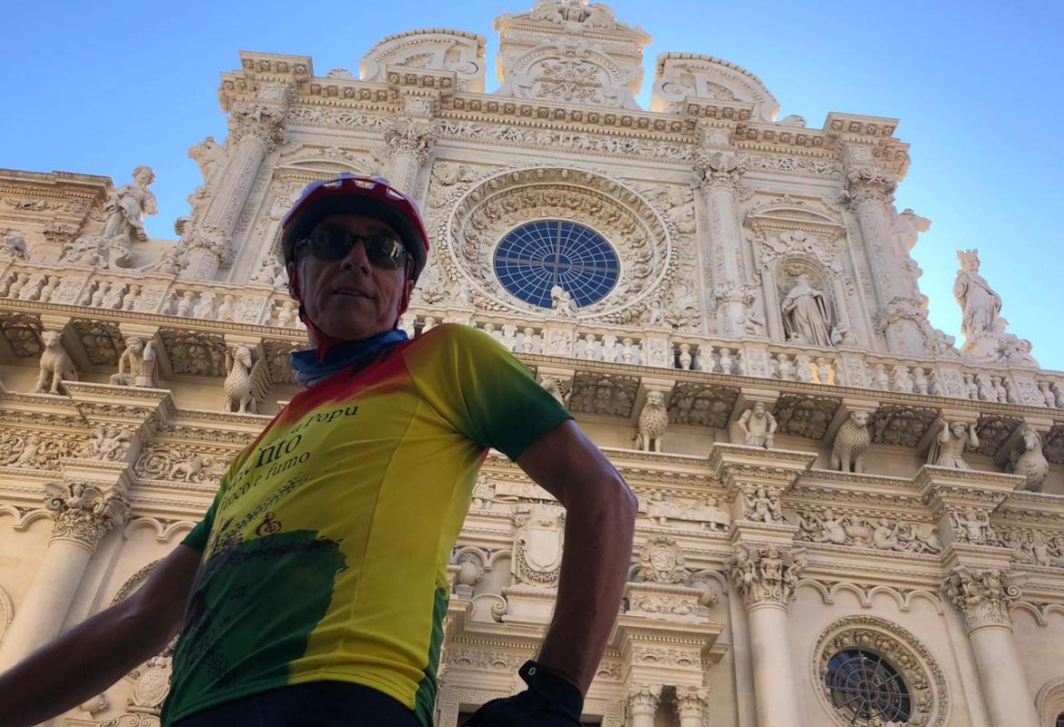 “In bici sui mari del Salento - Alla scoperta delle 20 spiagge più belle della Puglia” 