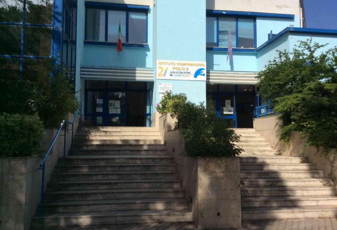 &quot;Nessuno può fermare la SCUOLA. Neanche il coronavirus&quot;