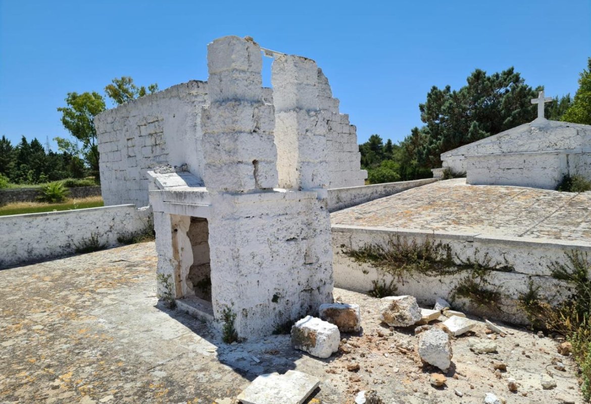 Vergogna! Vandalizzato il campanile della Cripta di Sant'Anna a Galatina