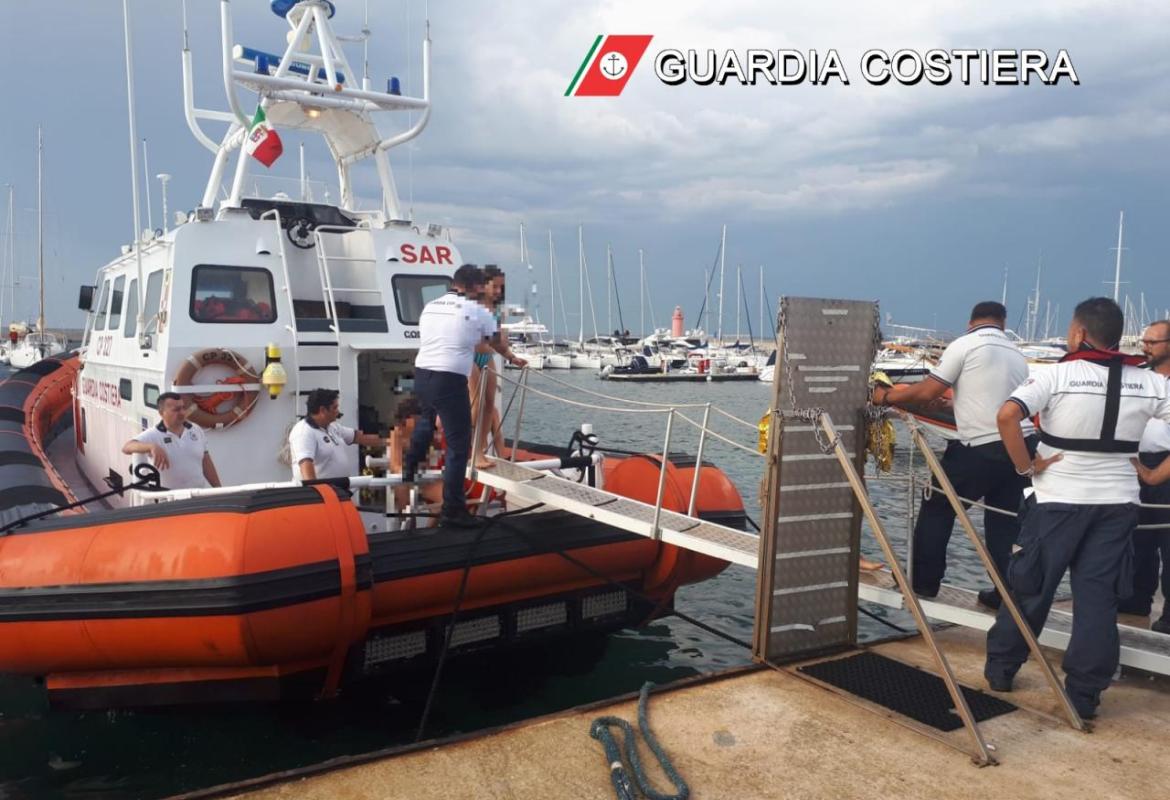 Mare in condizioni proibitive, la Guardia Costiera mette in salvo numerosi diportisti