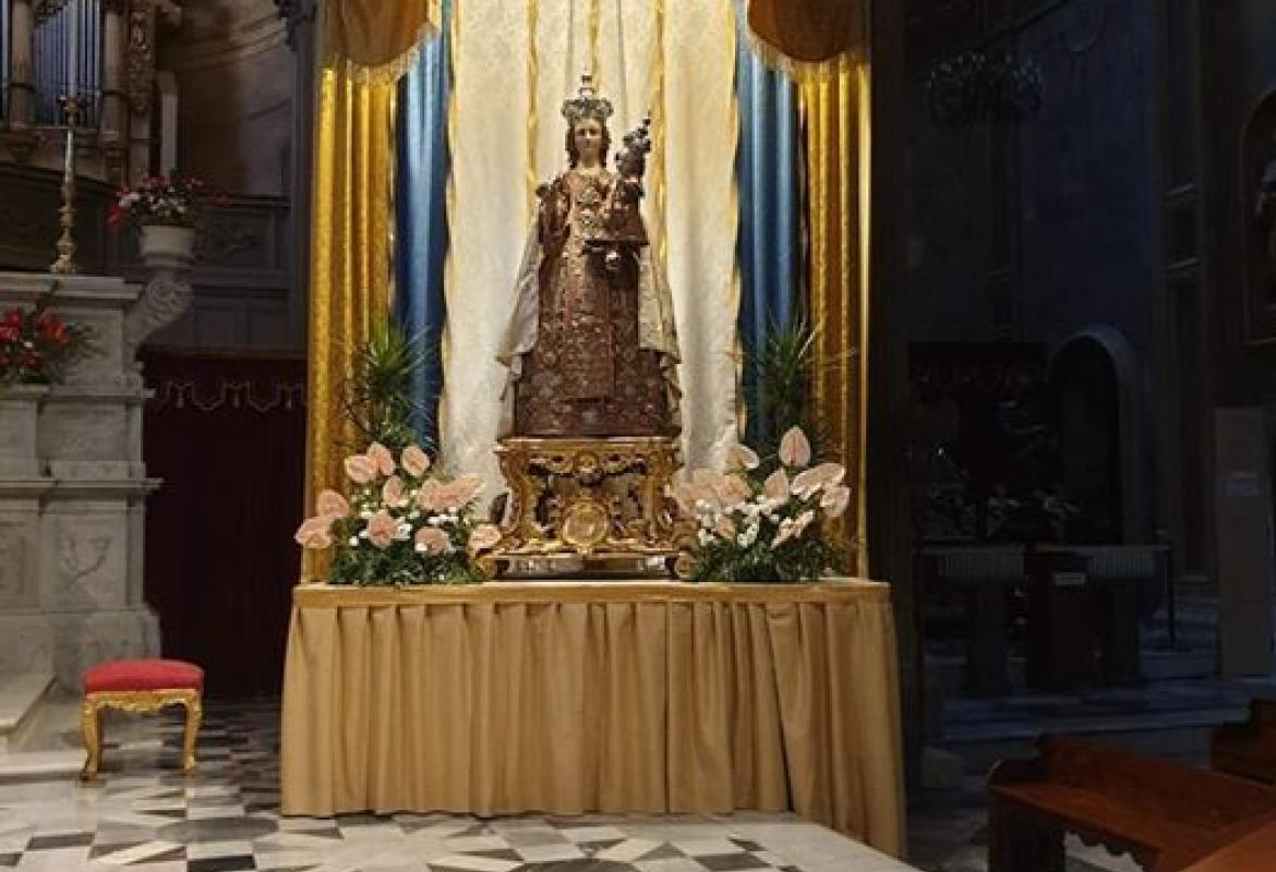 Per rispettare le norme anti-covid la festa della Madonna del Carmine si farà nella Chiesa Madre