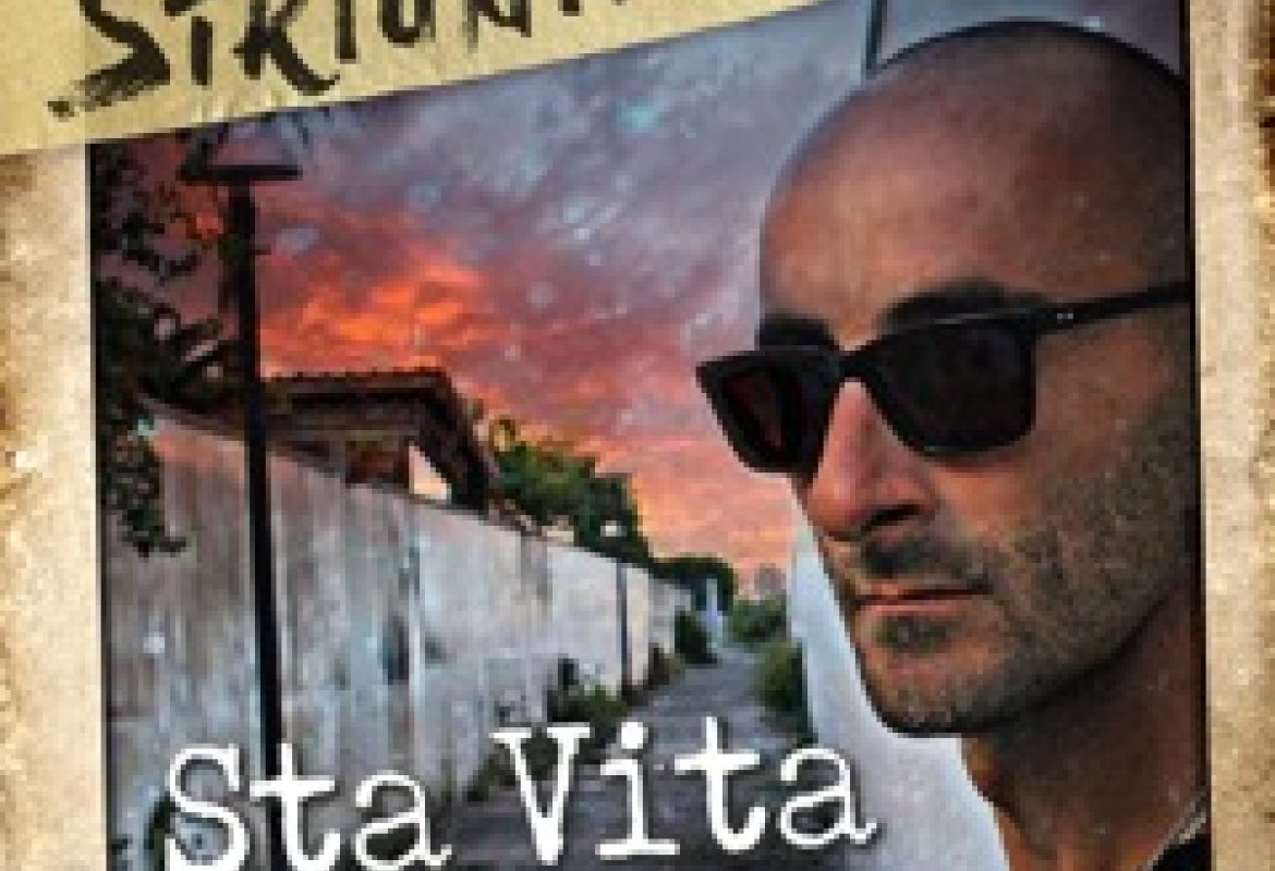 “Me svegliu e ringraziu n’atra sciurnata”