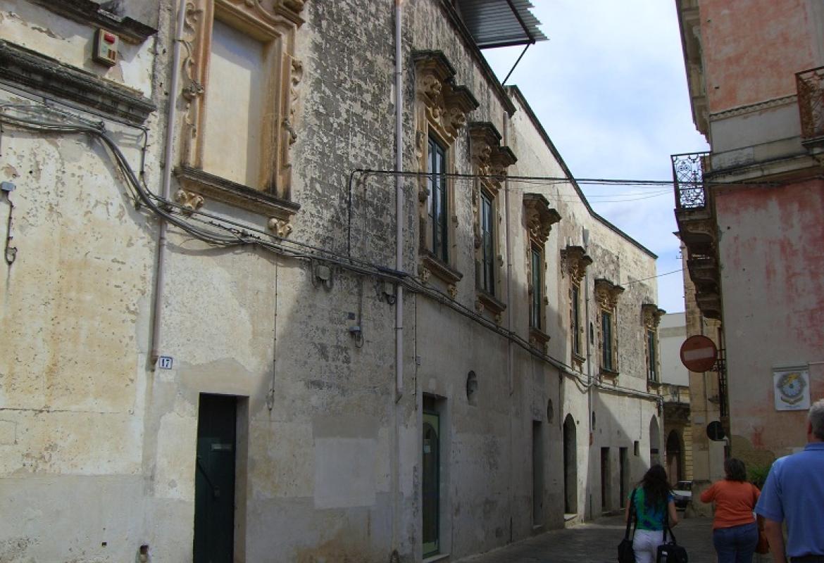 Il centro chiuso al traffico nelle notti estive