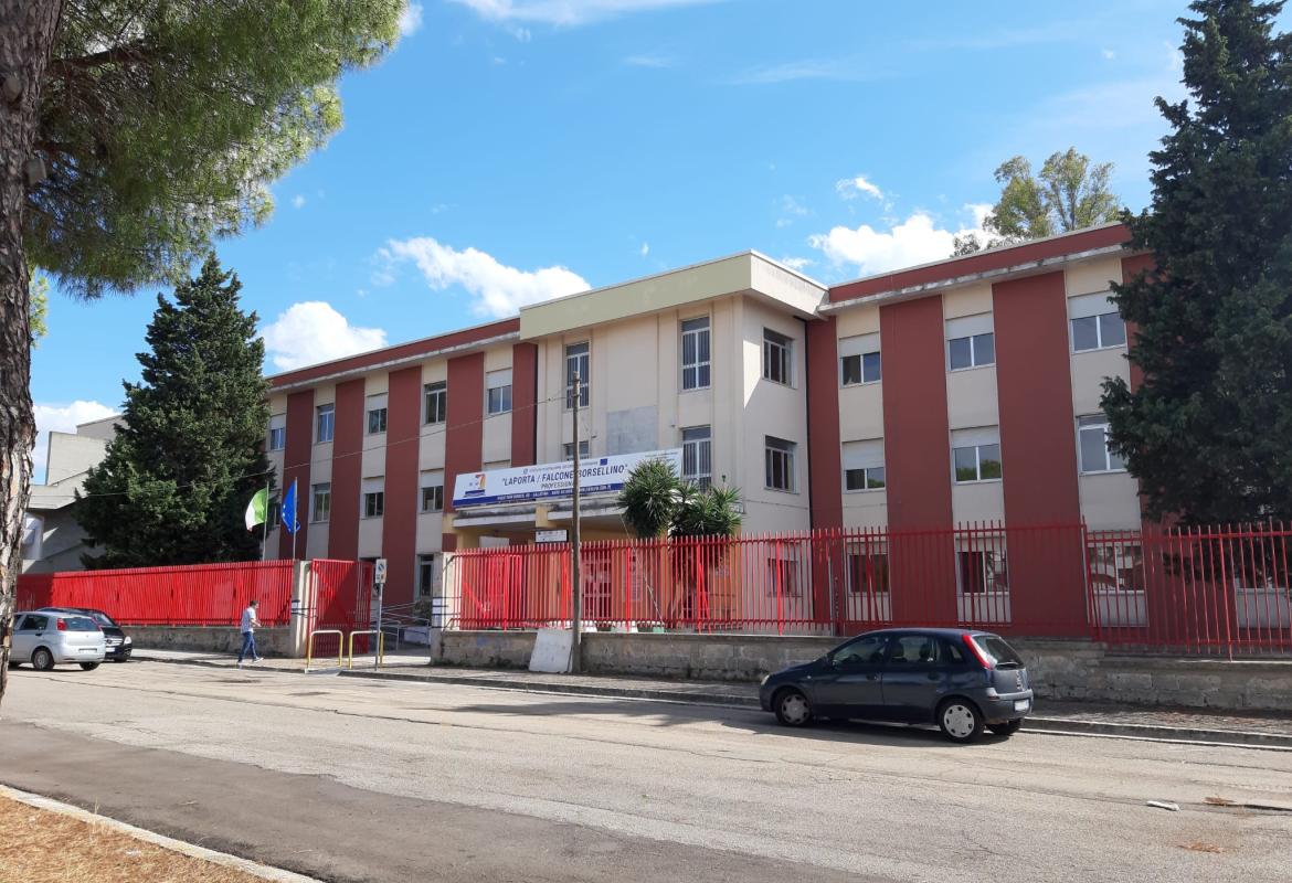 Il Consiglio di Istituto del 'Laporta/Falcone e Borsellino' verrà eletto on-line