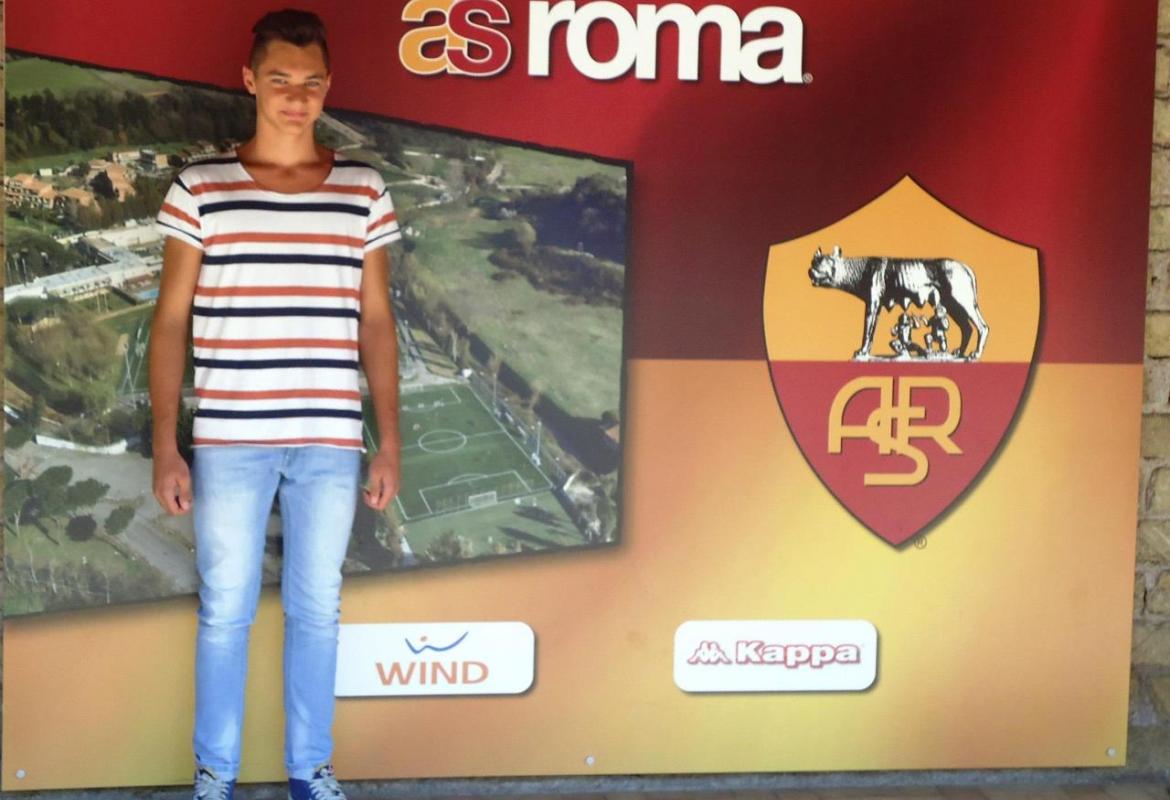 Stefano Greco, quattordicenne galatinese, ha firmato con la squadra di Totti