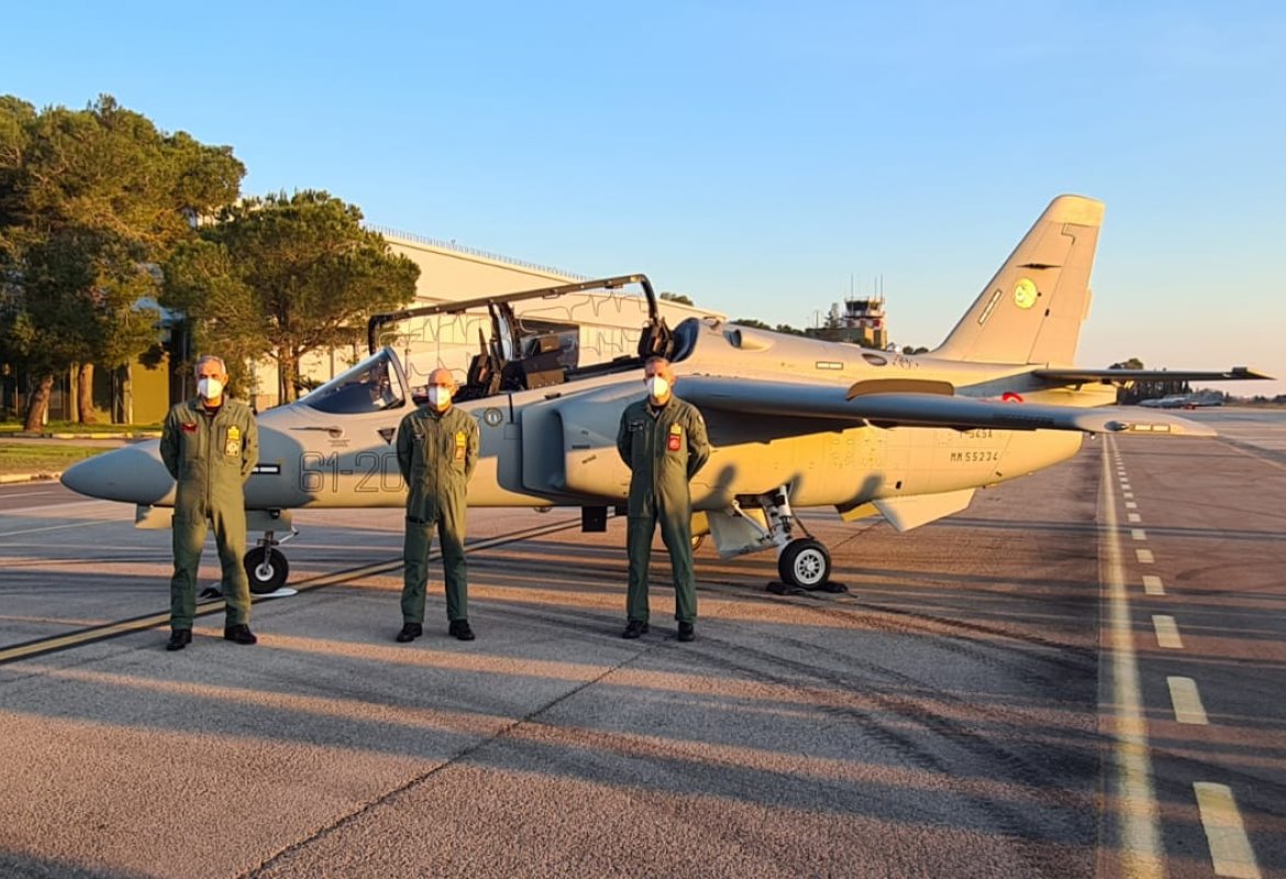 Consegnati al 61° Stormo di Galatina i primi due addestratori di volo basico T-345A