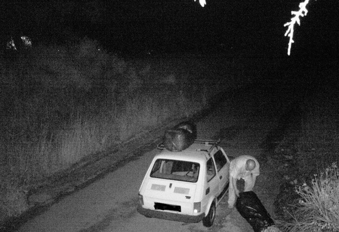 Caccia agli sporcaccioni: nel Salento altre 50 fototrappole, 10 a Galatina