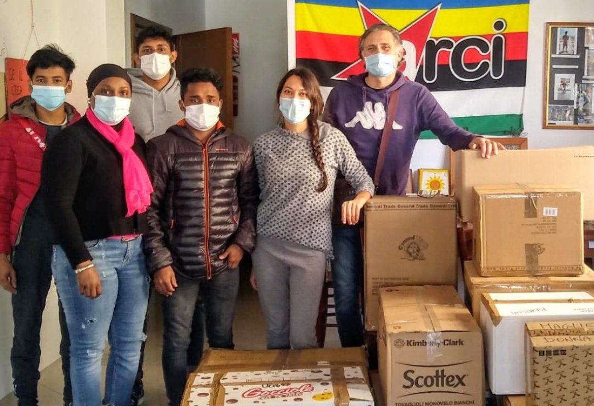 Nel Salento raccolta a tempo di record di coperte e indumenti da spedire al campo profughi di Lipa in Bosnia 