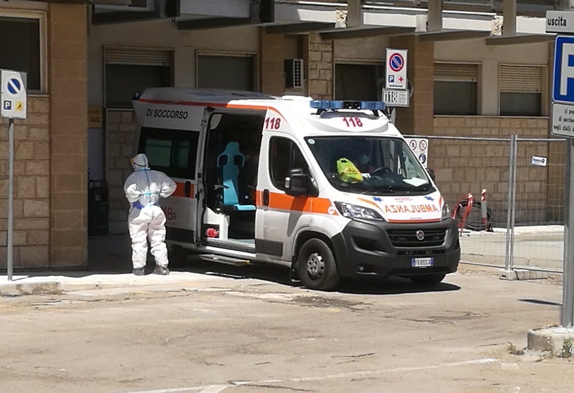 Scaricabarile sul Ministero e balbettii di Vito Montanaro sull'Ospedale di Galatina