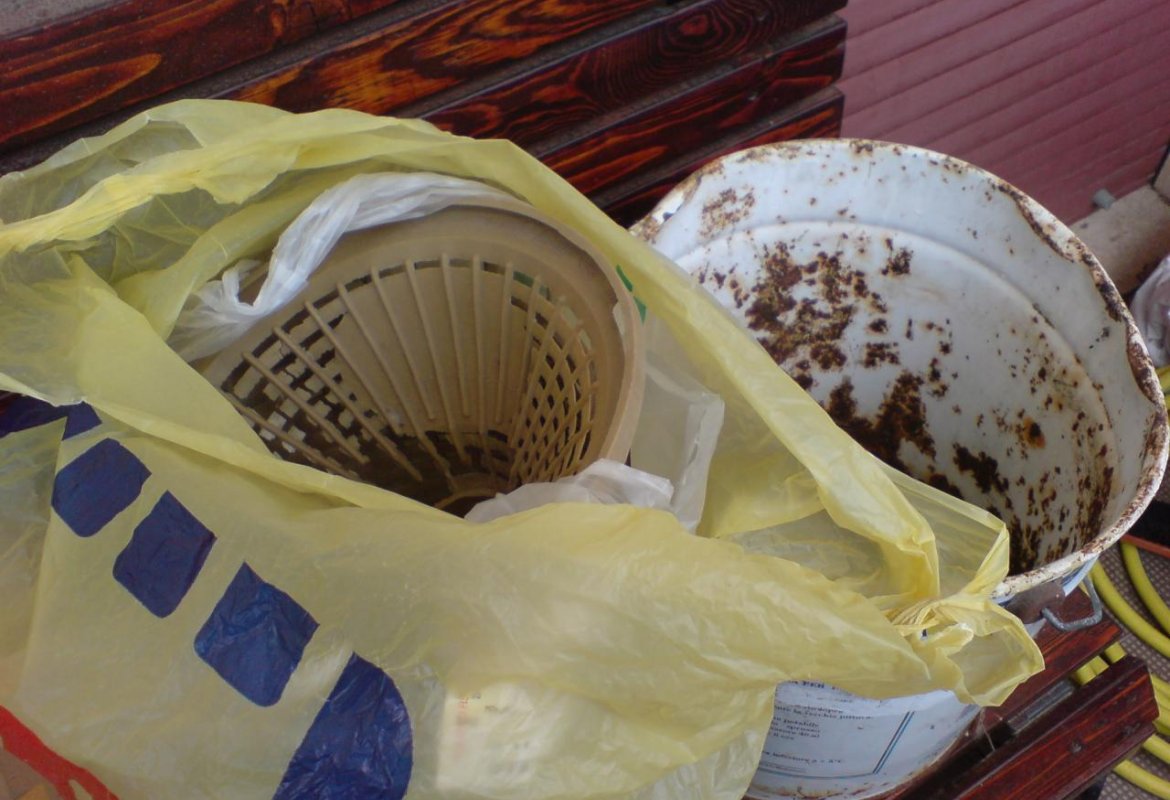 Raccolta differenziata. Il ferro non va più con la plastica?