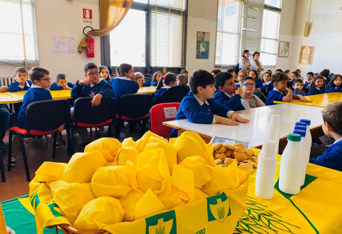 Secondo Coldiretti &quot;ogni giorno di ritardo sulle vaccinazioni costa in media alla Puglia oltre 20 milioni in mancati consumi &quot;