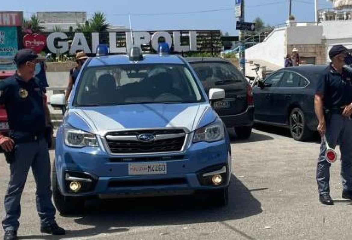 A Gallipoli sanzionati due NCC abusivi, chiuso un lido per violazione delle norme anticovid e denunciato un automobilista per omissione di soccorso