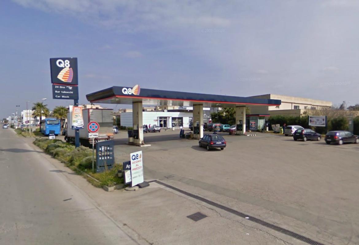 Rapina alla Q8 sulla Galatina-Lecce, un contuso