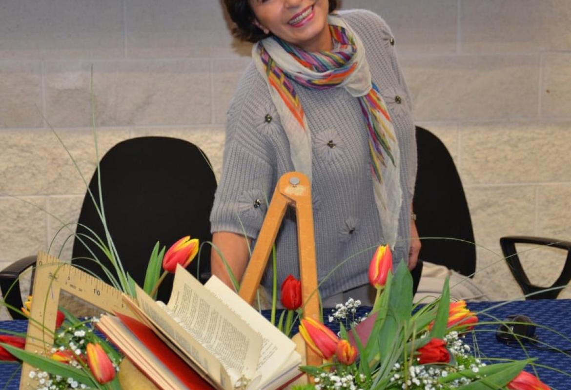 &quot;Faro luminoso, timoniere provetto, guida rassicurante&quot;