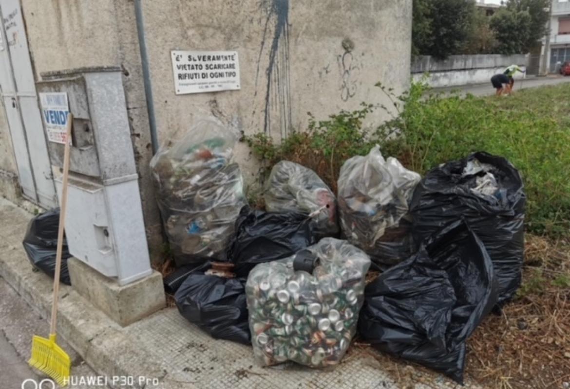 I volontari hanno pulito la città, tocca ora al Sindaco mantenere il decoro a Galatina
