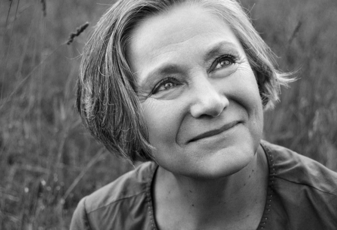 Perché lasciarsi penetrare dai versi di Mariangela Gualtieri 