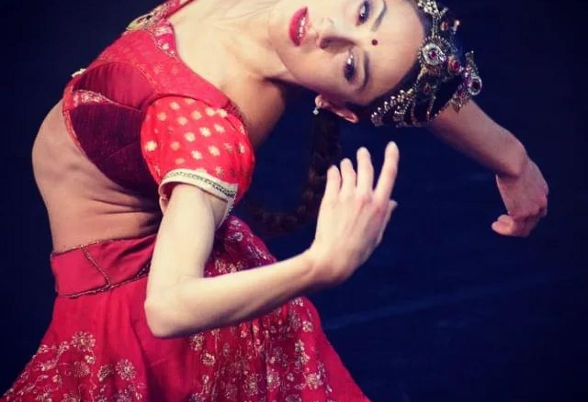 Nicoletta Manni è Nikiya nella coreografia de 'La Bayadère' di Nureyev