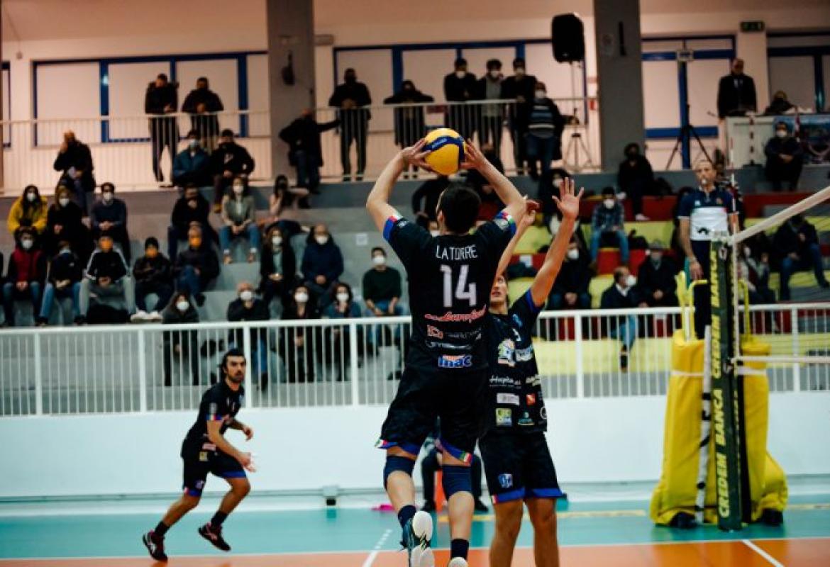 L'Aci Castello si impone ad Efficienza Energia Galatina