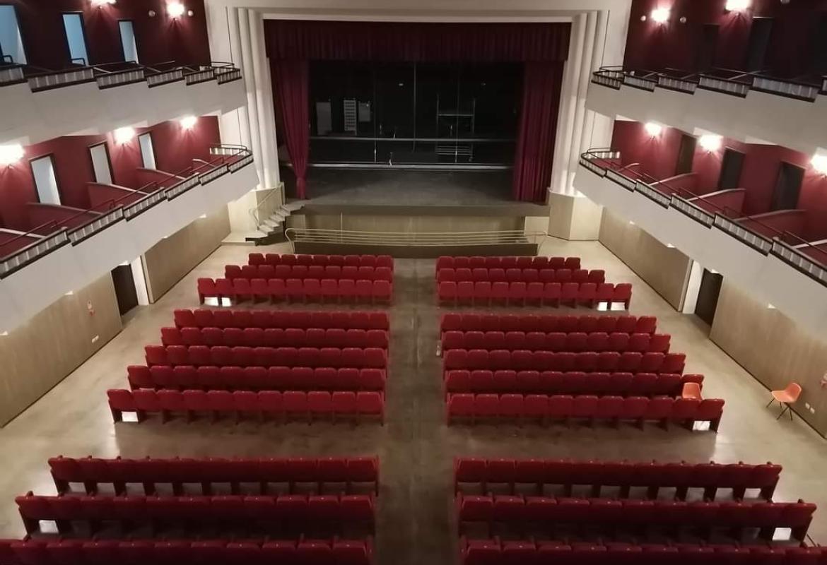 La grande stagione teatrale del Cavallino Bianco a Galatina