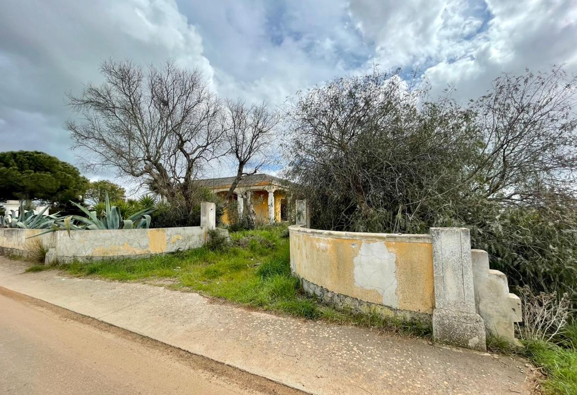 &quot;Buttarla in caciara&quot;