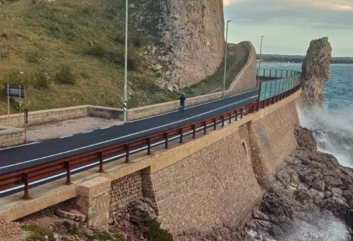 Riaperta la litoranea della 'Montagna Spaccata'