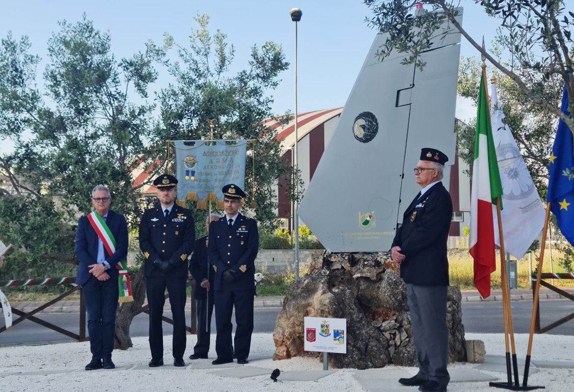 Inaugurata a Galatina la Rotonda dell'Aviatore