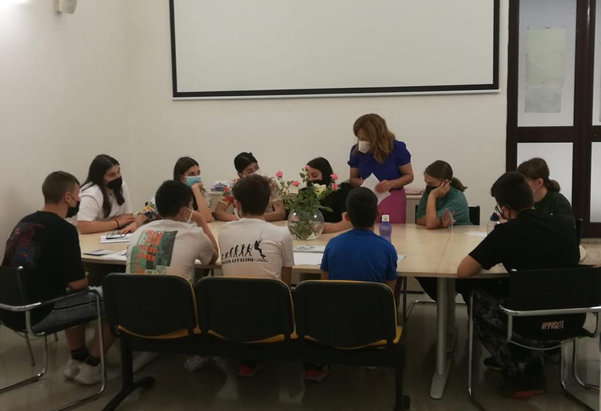 Il Centro Antiviolenza 'Malala' con i ragazzi della Terza D del Polo 3 di Galatina