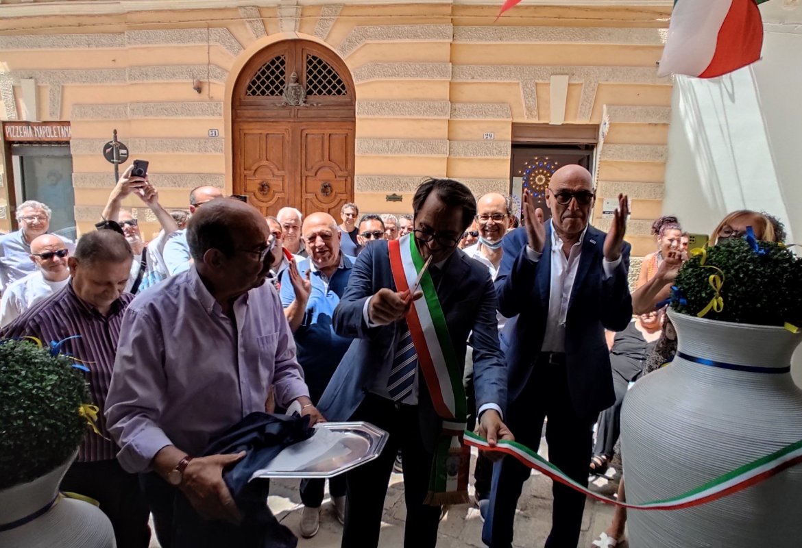 Fabio Vergine inaugura il Museo Fotografico della Società Operaia di Galatina