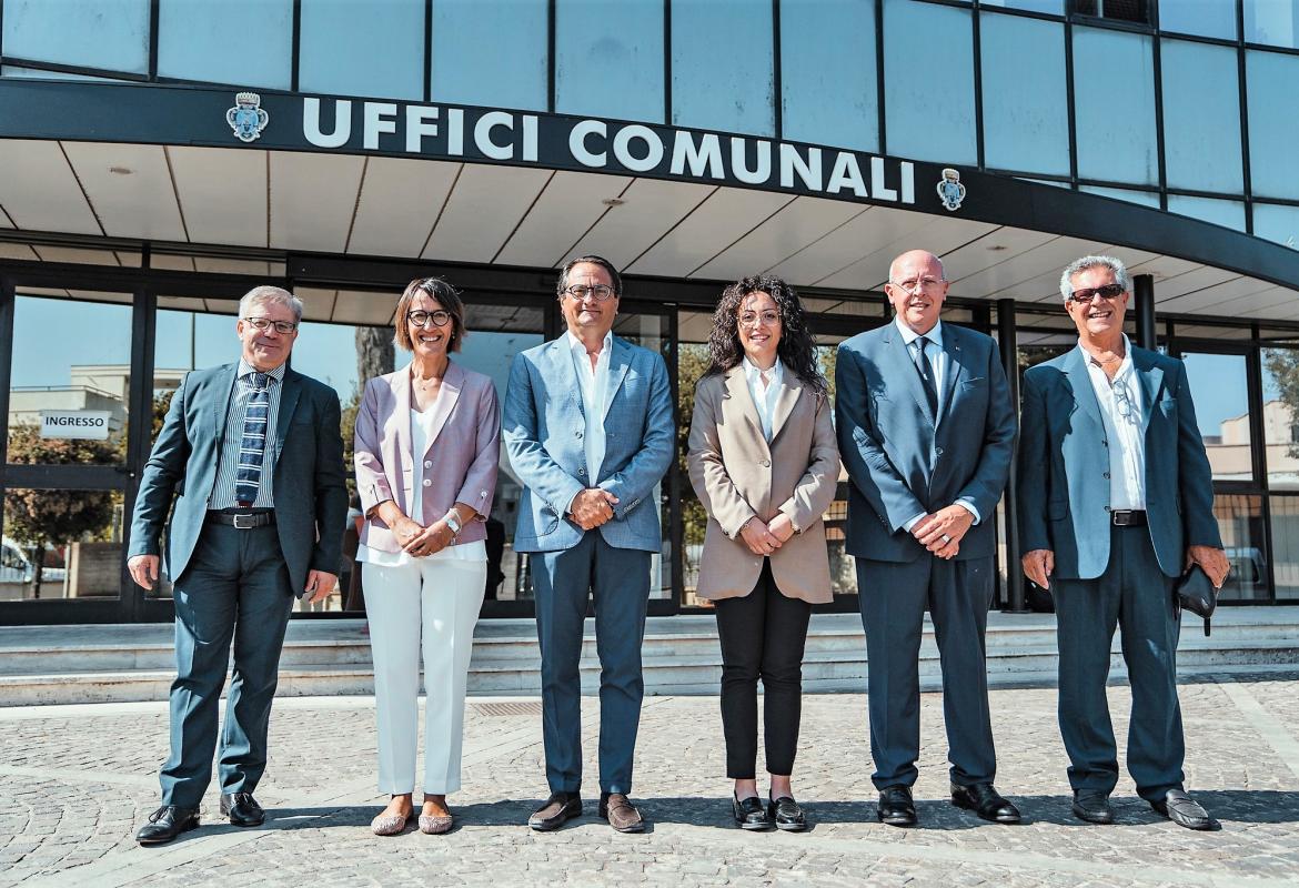 La nuova Giunta di Galatina sorride da facebook e guadagna quasi 500 like