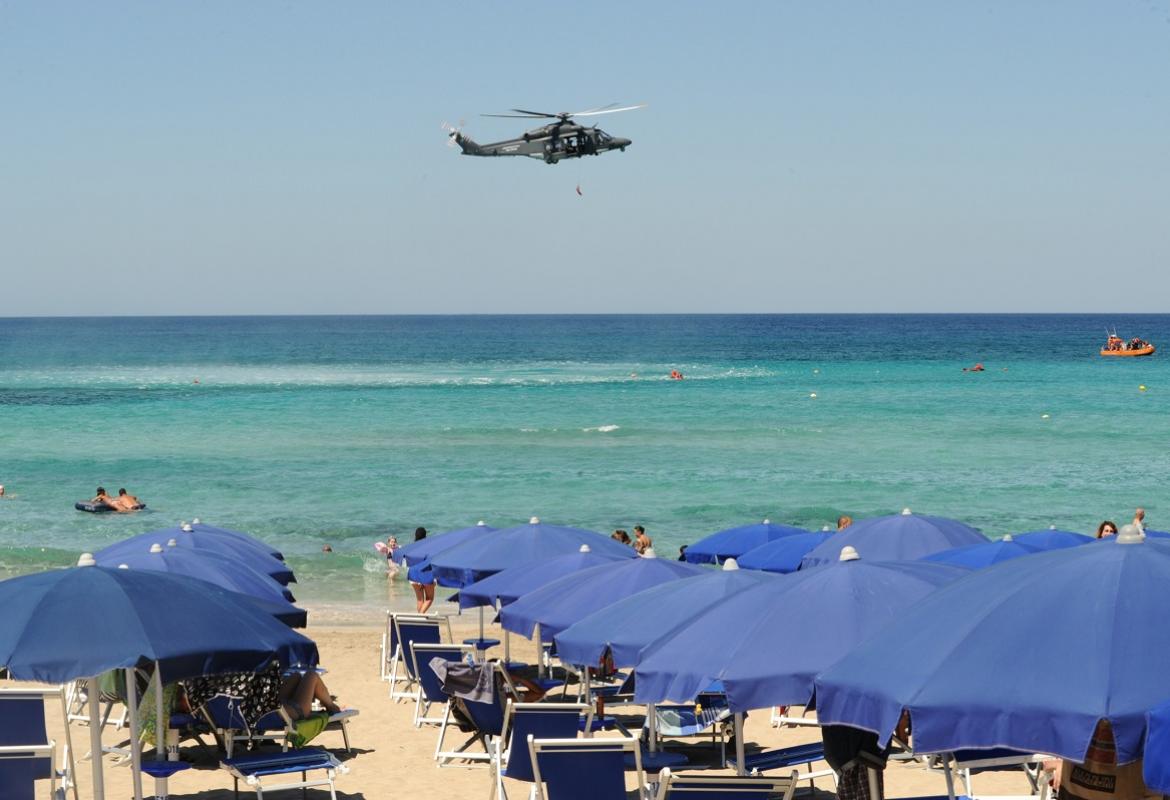 Ricerca e soccorso in mare, esercitazione del 61° Stormo di Galatina a Lido Conchiglie