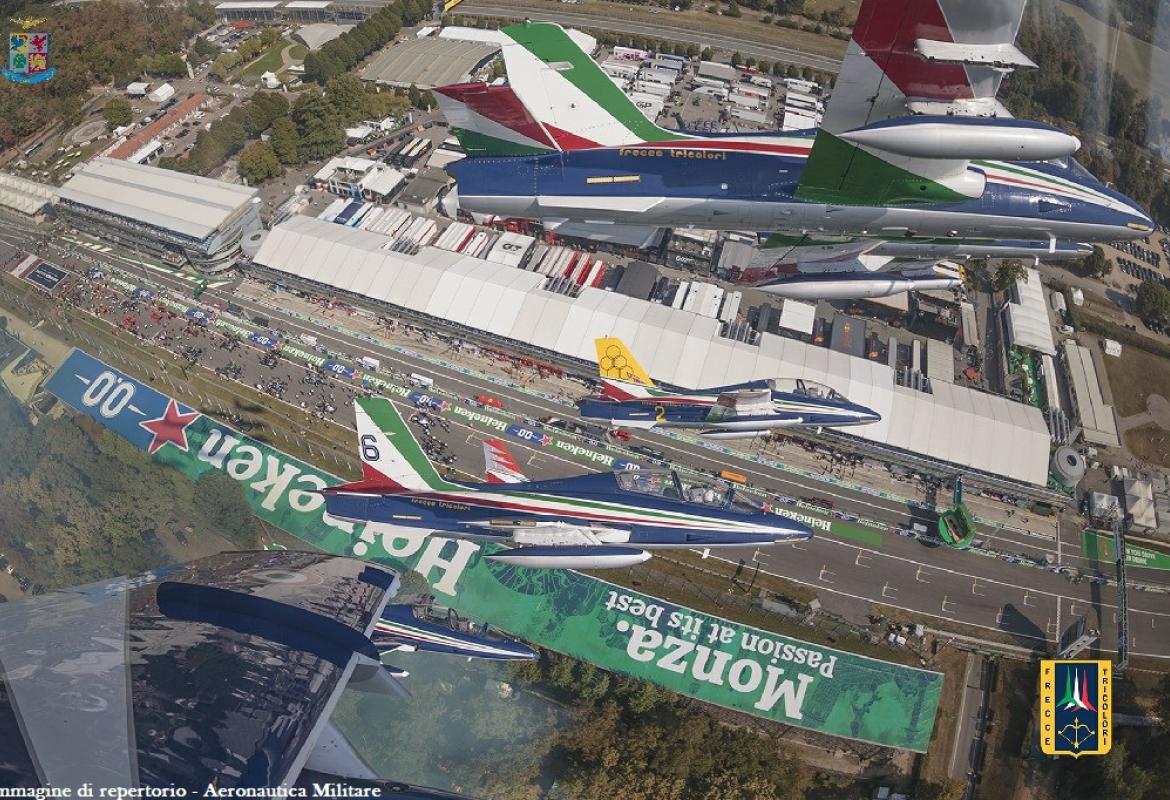 Le Frecce Tricolori alla partenza del Gran Premio di Monza
