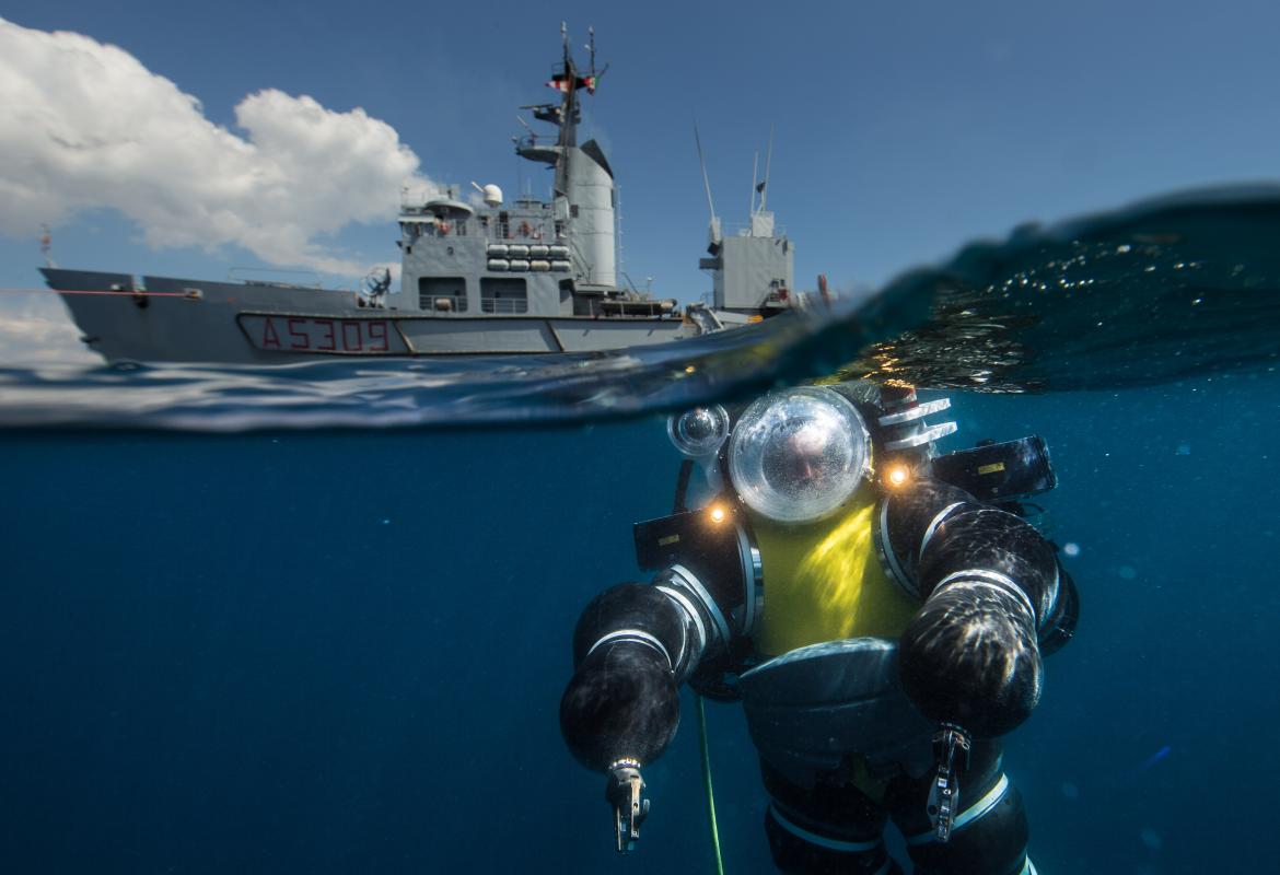 Sommergibile sinistrato nel Golfo di Taranto, esercitazione di soccorso della Marina Militare