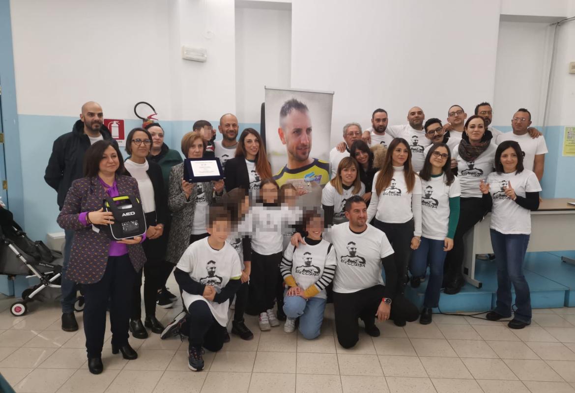 Donato un defibrillatore al Polo 2 in memoria di Andrea Santoro