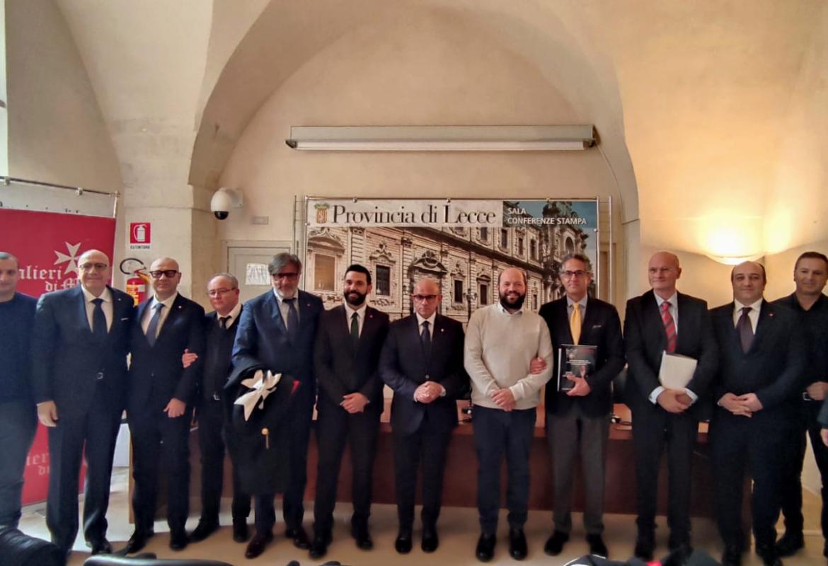 I Cavalieri di Malta donano 60 pedane di presidi anti-covid agli ospedali salentini fra cui Galatina