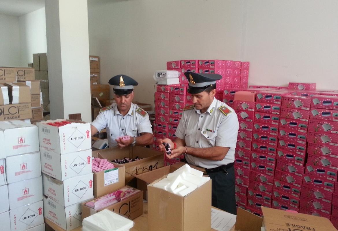 Sequestrati 30000 articoli cinesi spacciati come italiani