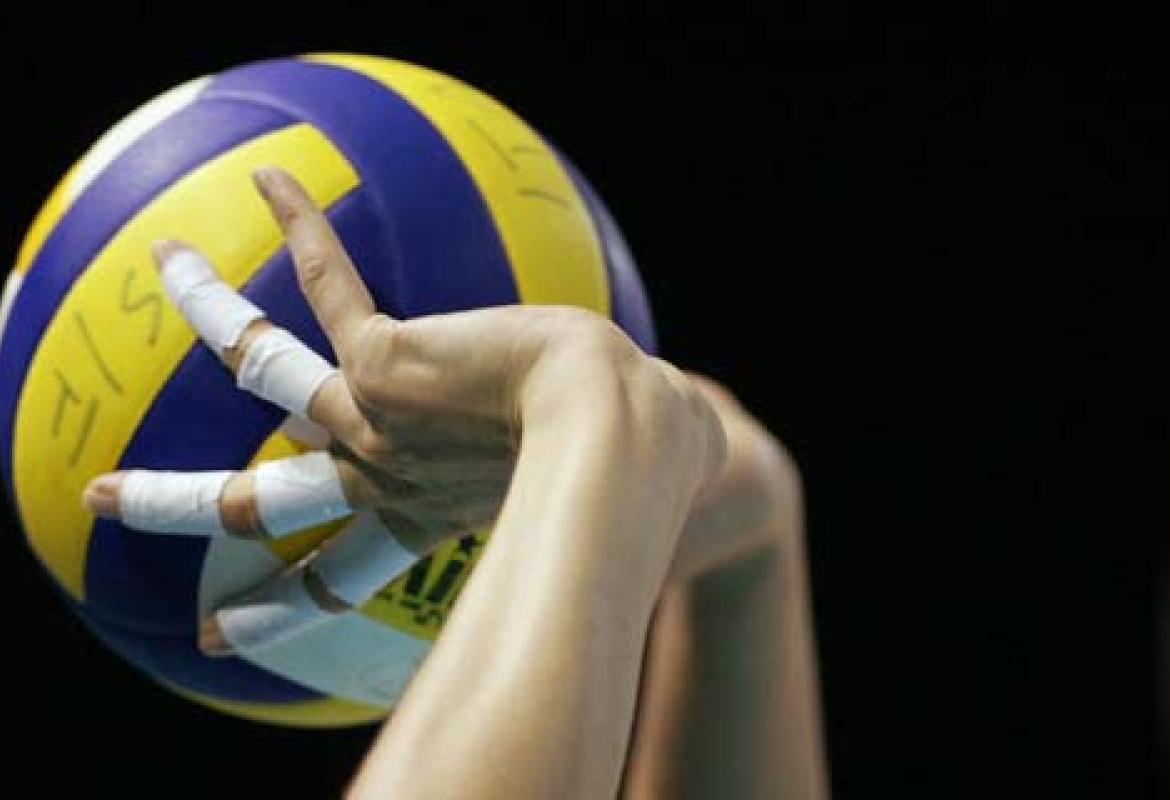 Due corsi di pallavolo organizzati dalla Showy-Boys