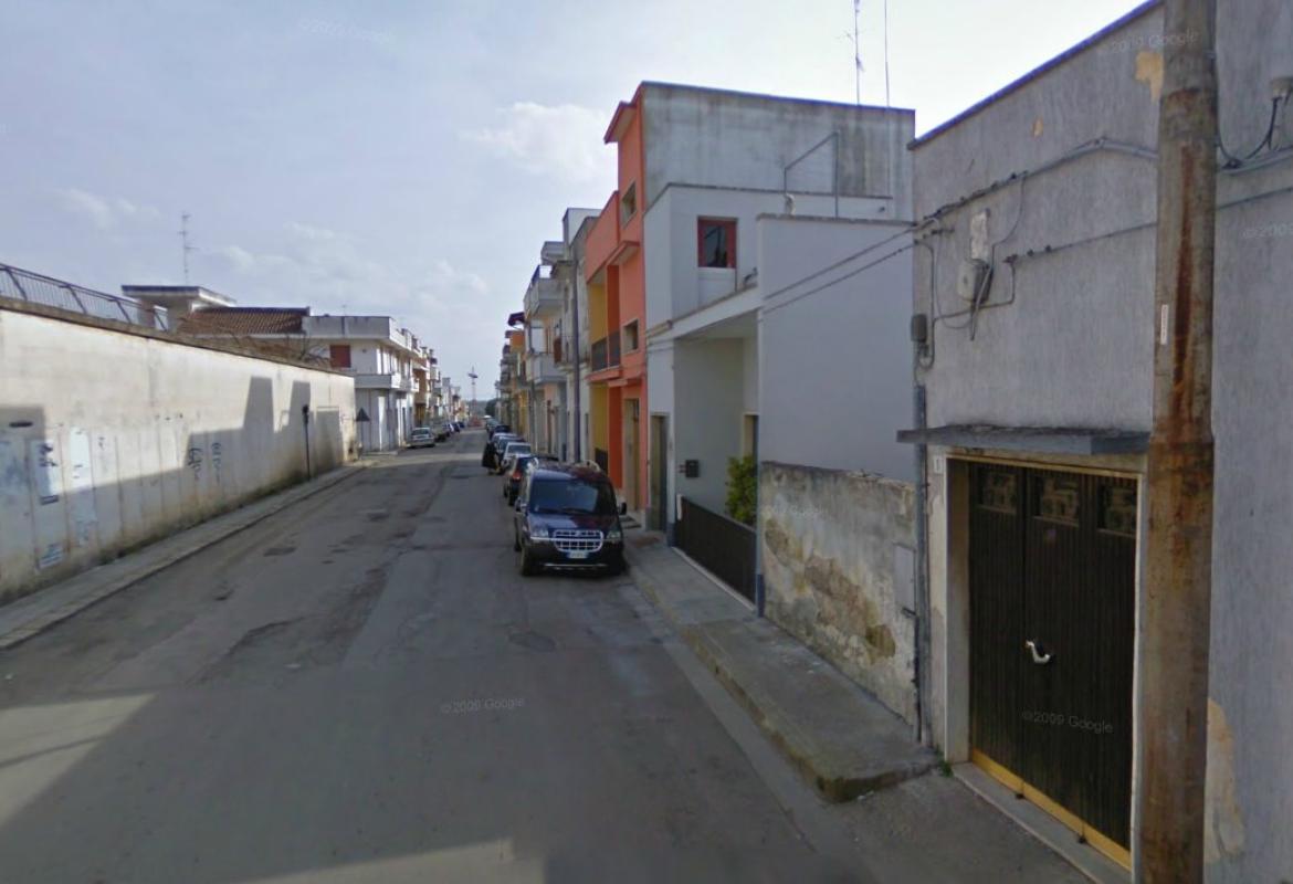 Via Isola d'Elba è un colabrodo. Chi controlla i lavori pubblici?