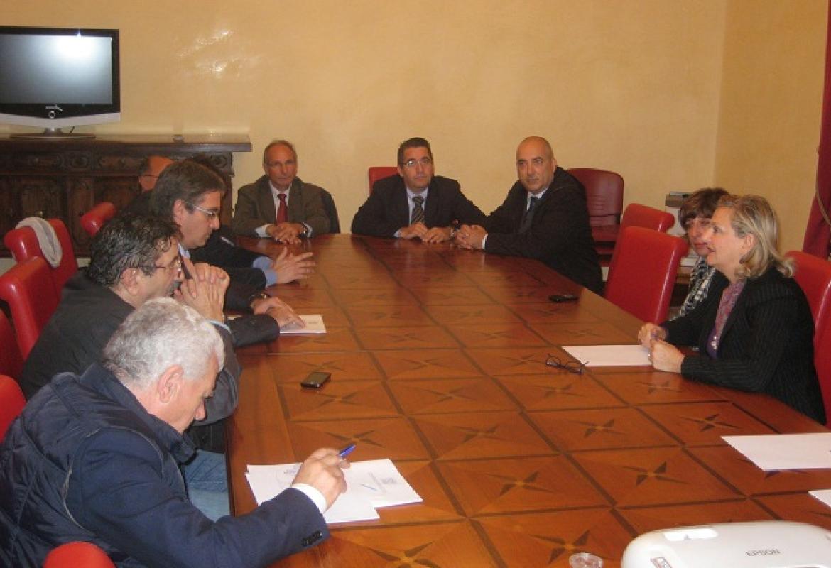 'Mai più il tricolore calpestato durante le manifestazioni sindacali'