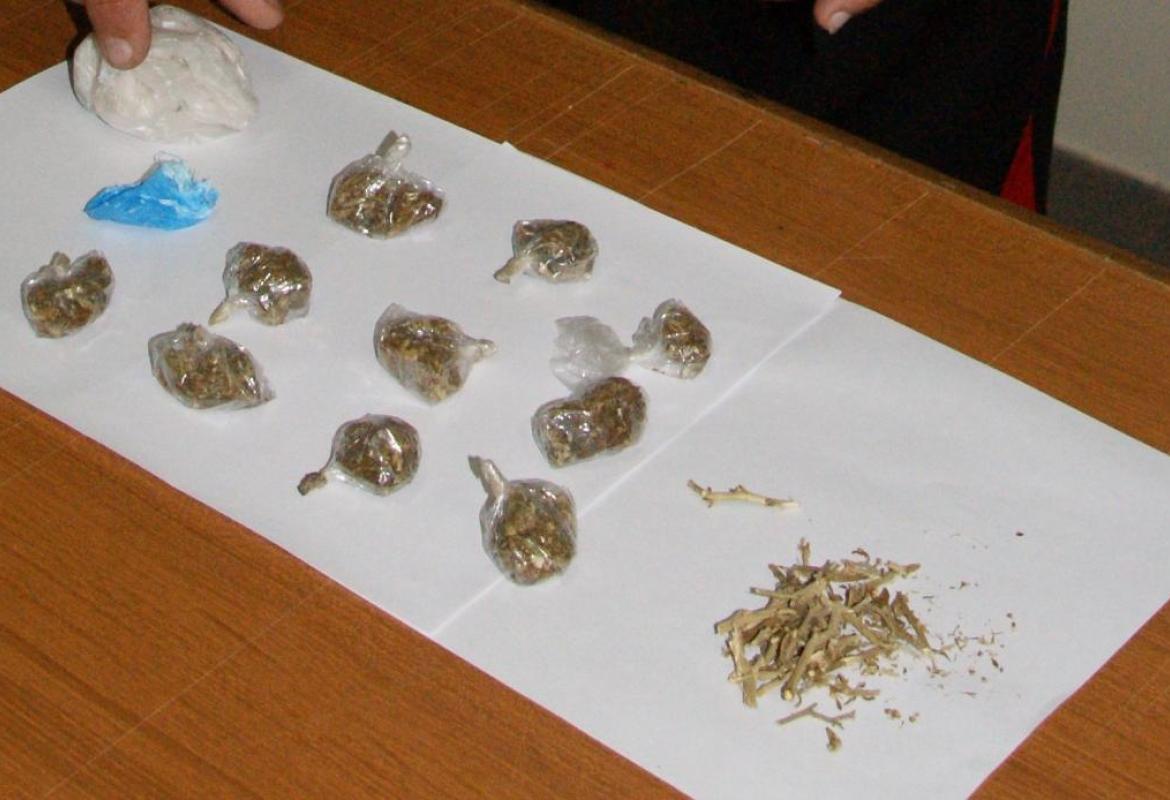 Un diciassettenne di Andrano arrestato per 10 grammi di marijuana
