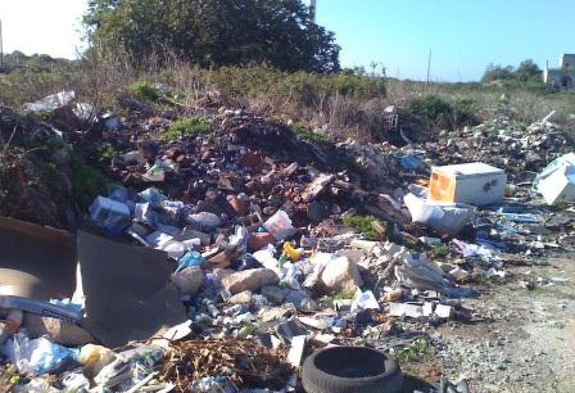 Discarica abusiva sulla Surbo Torre Chianca, sequestrato il terreno