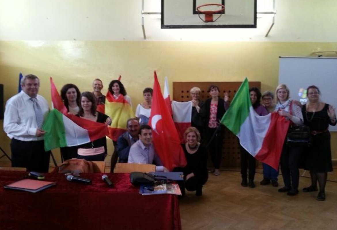 "I mestieri in via di sparizione si salvano grazie all'Europa". Il Polo 3 di Galatina nel progetto Comenius